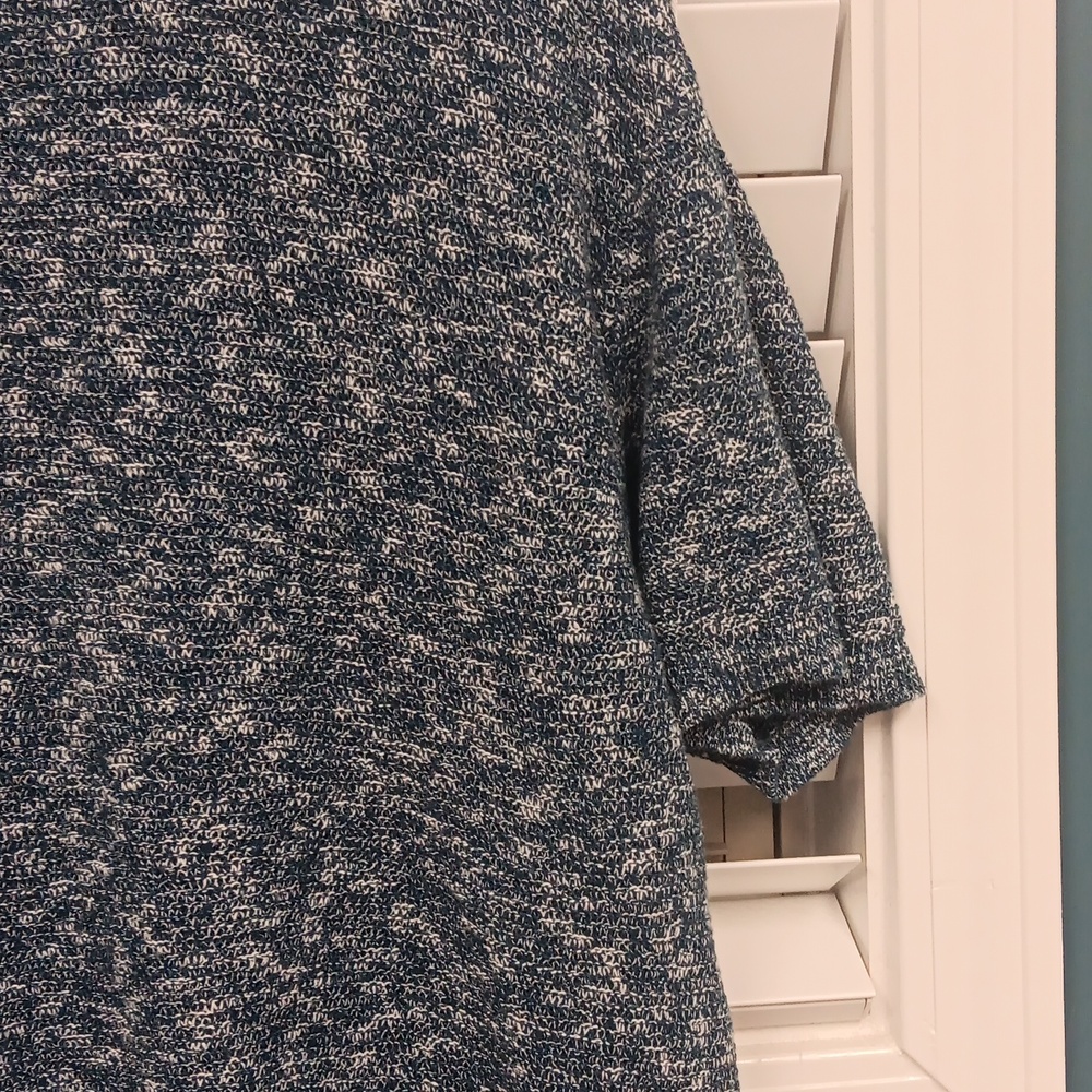 Sweater - Picture 3 of 6